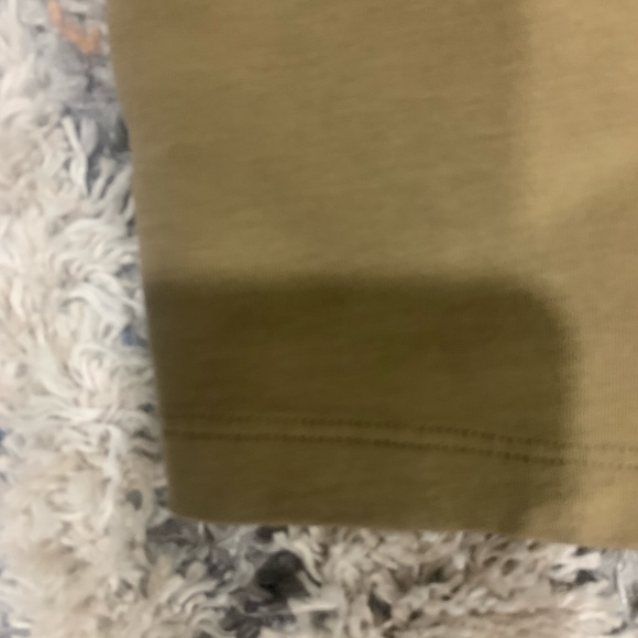 Lululemon Tee - Picture 4 of 6